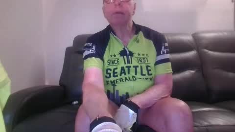 tacrunner66_ online show from May 20, 2026, 1:39 pm