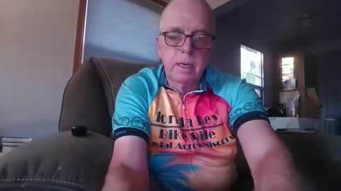 tacrunner66_ online show from May 27, 2026, 3:14 am