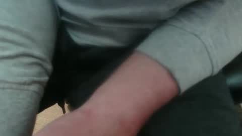 tae_tay online show from December 22, 2025, 1:19 pm