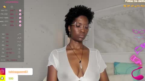 Snapshot of tahira_21 chatting on February 1, 2025, 10:23 pm Tahira online show from February 1, 2025, 10:23 pm