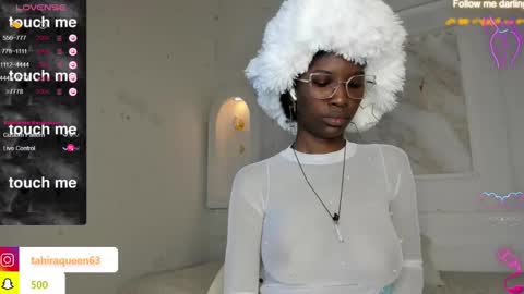 Snapshot of tahira_21 chatting on February 28, 2025, 7:25 pm Tahira online show from February 28, 2025, 7:25 pm