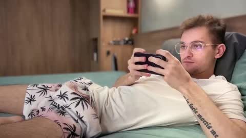 Snapshot of tai_fun chatting on February 20, 2026, 9:37 pm Alex online show from February 20, 2026, 9:37 pm