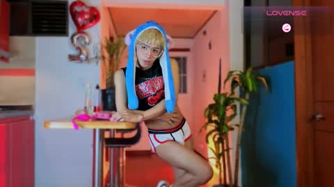 taichi online show from December 19, 2025, 6:20 am