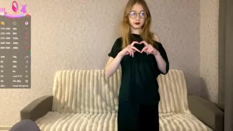 Snapshot of tainastoa chatting on January 7, 2026, 2:08 pm Tessa online show from January 7, 2026, 2:08 pm