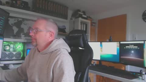 Oliver online show from January 3, 2025, 12:30 pm