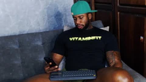 Tairon Tucke online show from January 9, 2025, 4:30 am