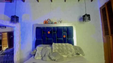 Taissa online show from November 1, 2025, 12:12 am