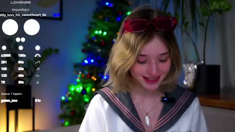 Snapshot of taitehambelton chatting on January 10, 2025, 1:21 am Mia online show from January 10, 2025, 1:21 am