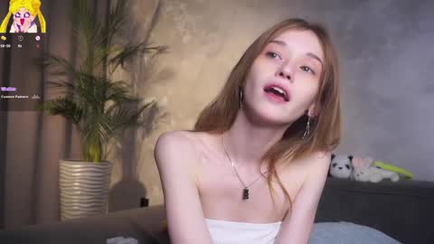 Mia online show from April 4, 2026, 1:15 am