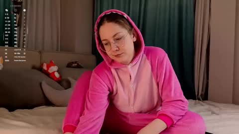 Molly online show from December 20, 2025, 1:02 am