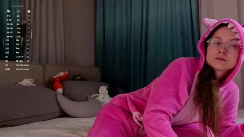 Molly online show from December 21, 2025, 1:35 am