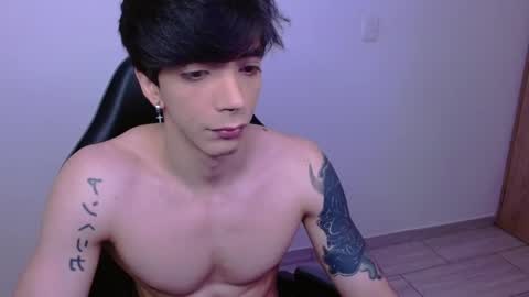 takeru___ online show from December 1, 2025, 6:07 am