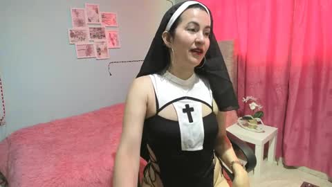 Talia  mia online show from April 7, 2026, 1:22 pm