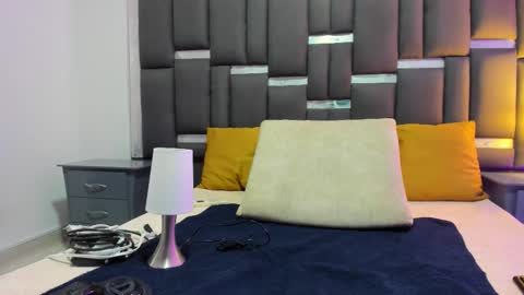 tali  online show from November 9, 2025, 7:56 pm