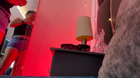 tali  online show from November 22, 2025, 6:40 pm