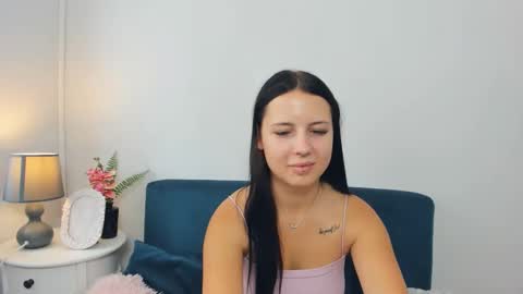 taliasensitive online show from September 19, 2025, 11:00 am