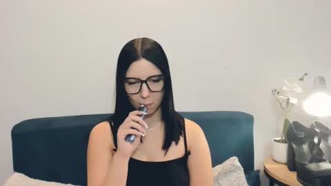 taliasensitive online show from February 17, 2026, 10:12 am