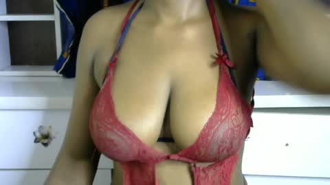 tall_choco online show from April 3, 2026, 7:45 pm