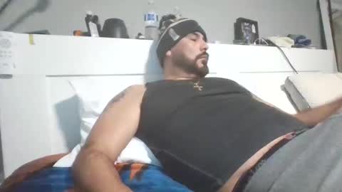 talllatino310 online show from December 14, 2025, 8:02 pm