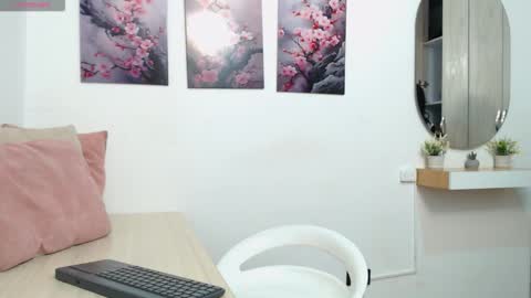 Hi im sara online show from March 14, 2026, 12:54 pm