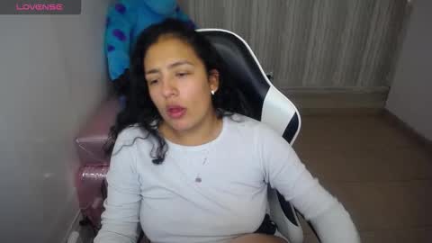 Tamara online show from December 4, 2025, 2:43 am