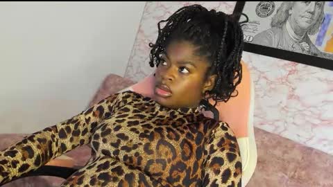 Snapshot of tamara_lubez chatting on November 4, 2025, 7:02 pm tamara_lubez online show from November 4, 2025, 7:02 pm