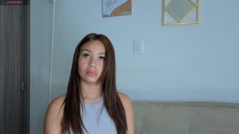 TAMARA SERRA online show from November 22, 2025, 6:51 pm