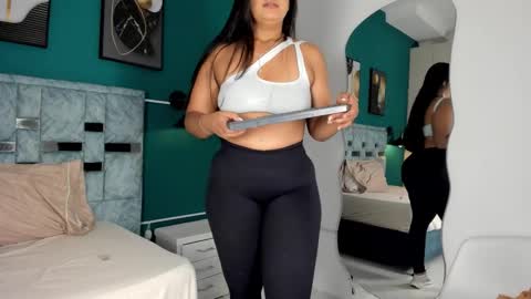 tamaraa online show from November 17, 2025, 12:22 pm