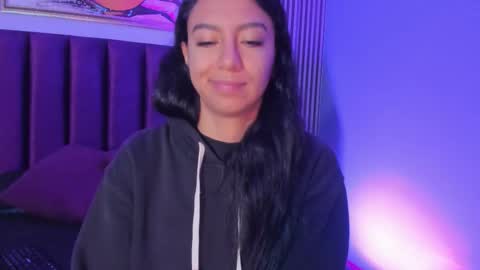 Tamy  online show from November 22, 2025, 1:43 pm