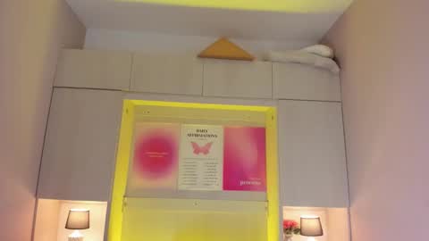 Tami online show from December 19, 2025, 7:43 pm