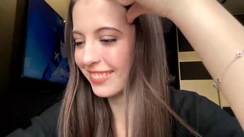 Snapshot of tamikawieand chatting on November 9, 2025, 11:52 am Sasha online show from November 9, 2025, 11:52 am