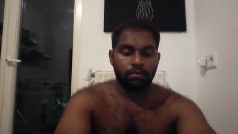 tamilpaiyan09 online show from July 10, 2026, 9:50 pm