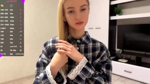 Melissa online show from May 15, 2026, 2:13 pm