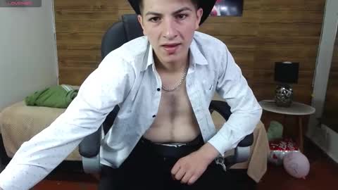 Snapshot of taner_king chatting on October 31, 2025, 4:02 am TANER online show from October 31, 2025, 4:02 am