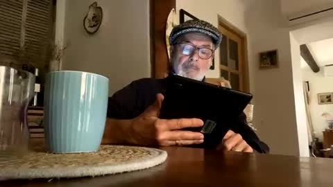 Dominique online show from January 9, 2025, 11:03 am