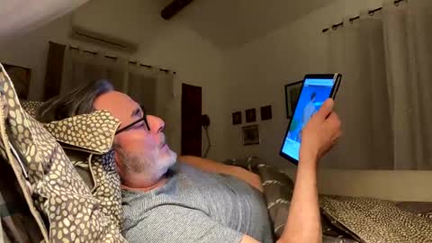 Dominique online show from January 20, 2025, 11:21 pm