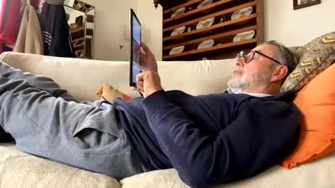 Dominique online show from January 21, 2025, 1:54 pm