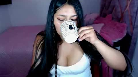 Snapshot of tania_rendon1 chatting on February 21, 2025, 11:21 pm Tania online show from February 21, 2025, 11:21 pm