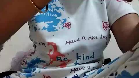 Snapshot of taniya_roy4628 chatting on May 30, 2026, 8:00 am taniya_roy4628 online show from May 30, 2026, 8:00 am