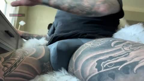 Tank Guy online show from April 2, 2026, 4:21 am