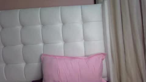 Snapshot of tannia004 chatting on January 1, 2025, 11:07 pm tania online show from January 1, 2025, 11:07 pm