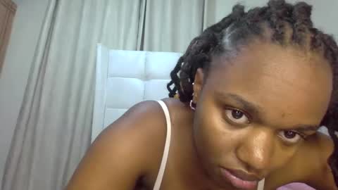 Snapshot of tannia004 chatting on March 1, 2025, 2:26 am tania online show from March 1, 2025, 2:26 am