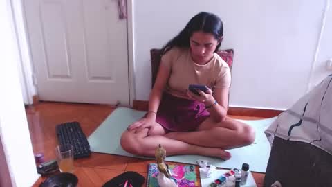 Snapshot of tantricroots chatting on December 5, 2024, 6:44 pm Angeline Follow online show from December 5, 2024, 6:44 pm