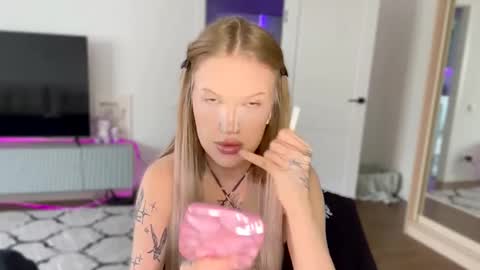 Alisa online show from March 3, 2026, 11:05 am