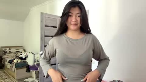 Snapshot of tarafitzgerald chatting on August 1, 2026, 8:46 am Naomi online show from August 1, 2026, 8:46 am