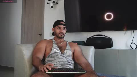 Tarek online show from November 7, 2025, 3:56 pm