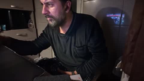 tarkan198 online show from November 14, 2025, 7:45 pm