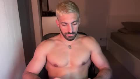 tarquit8 online show from September 8, 2025, 8:19 pm