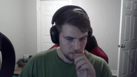 tarus333 online show from December 30, 2024, 6:42 am