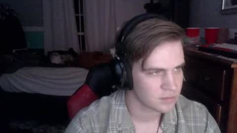 tarus333 online show from November 13, 2025, 8:02 am